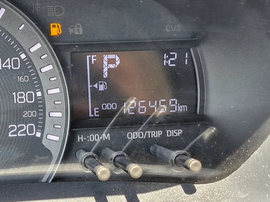 2023 Toyota Yaris  Y 