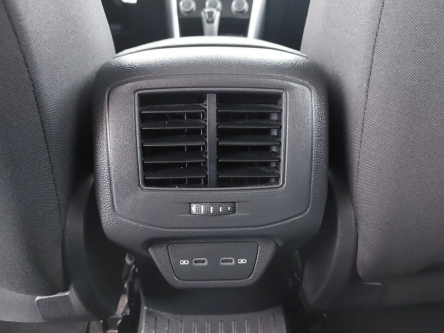 2024 Volkswagen T Roc Life 