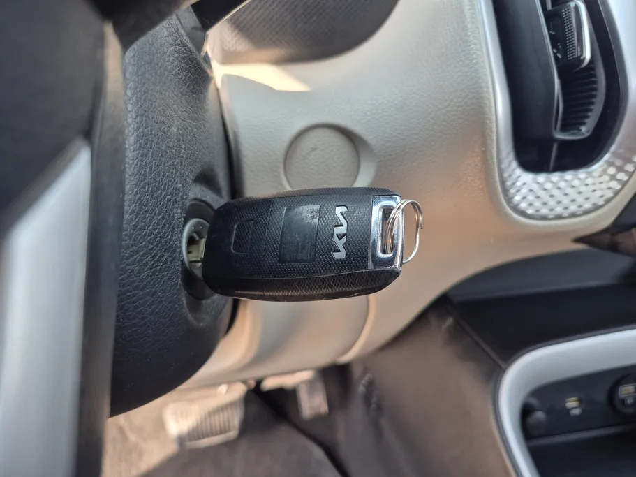 2023 Kia SONET LX 