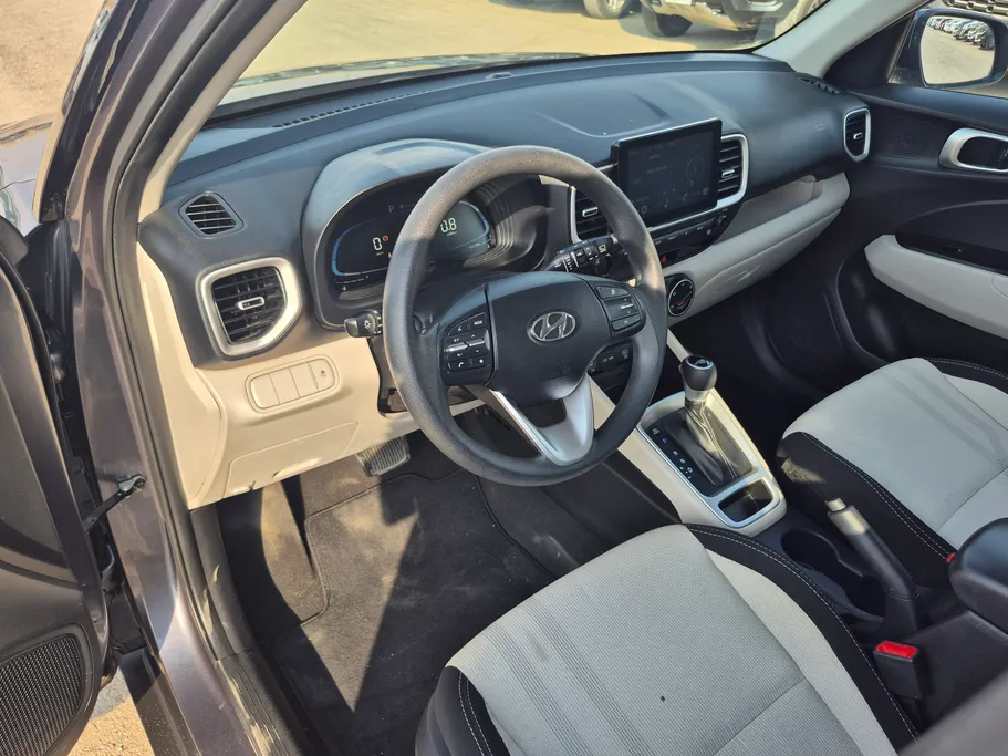 2024 Hyundai Venue Smart 