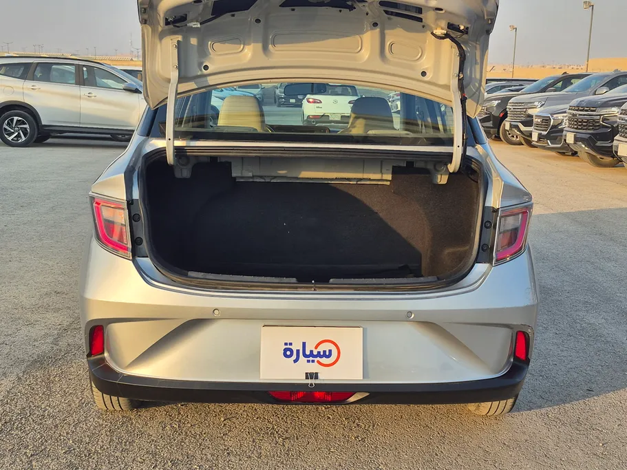 2023 هيونداي Grand i10 فلييت 