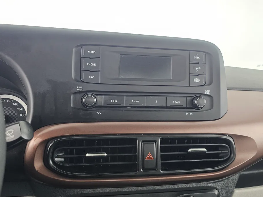 هيونداي Grand i10 فلييت 2024 