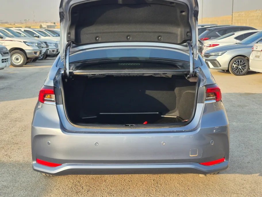 تويوتا كورولا XLI Executive Moonroof 2025 