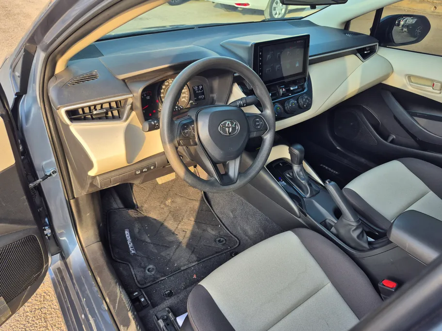 تويوتا كورولا XLI Executive Moonroof 2025 
