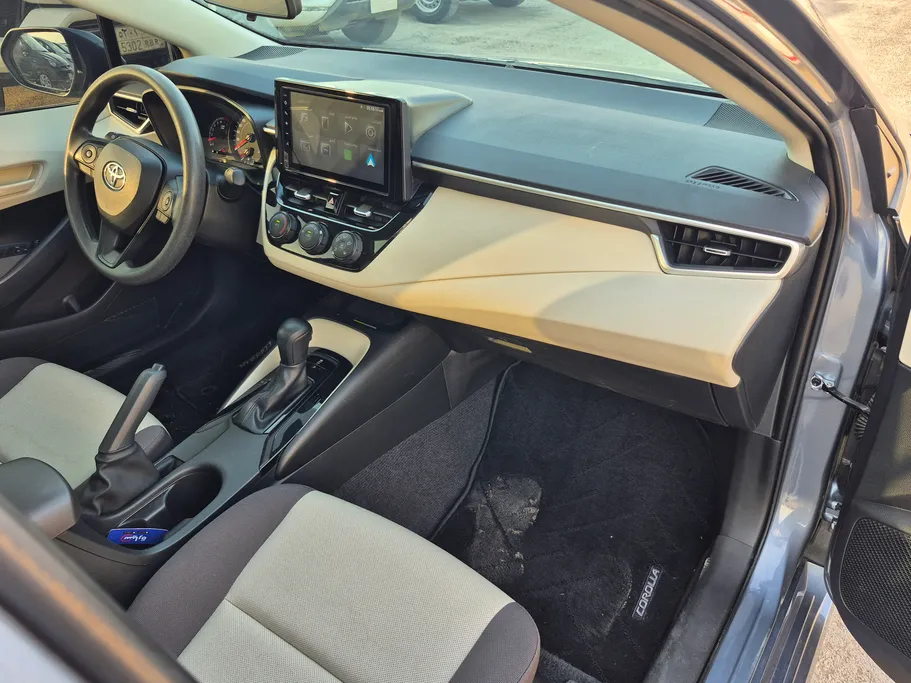 تويوتا كورولا XLI Executive Moonroof 2025 