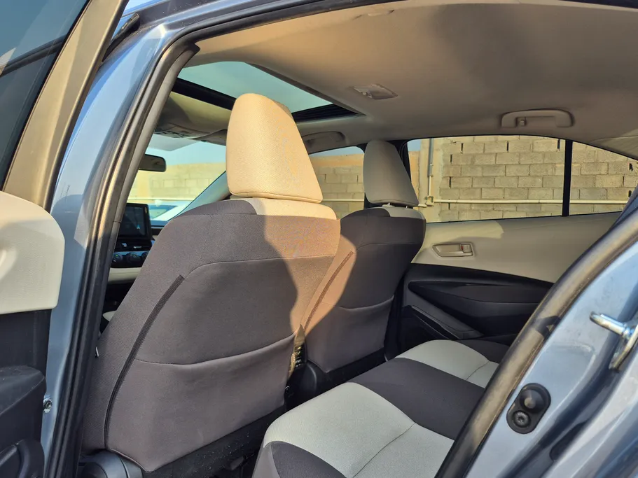 تويوتا كورولا XLI Executive Moonroof 2025 
