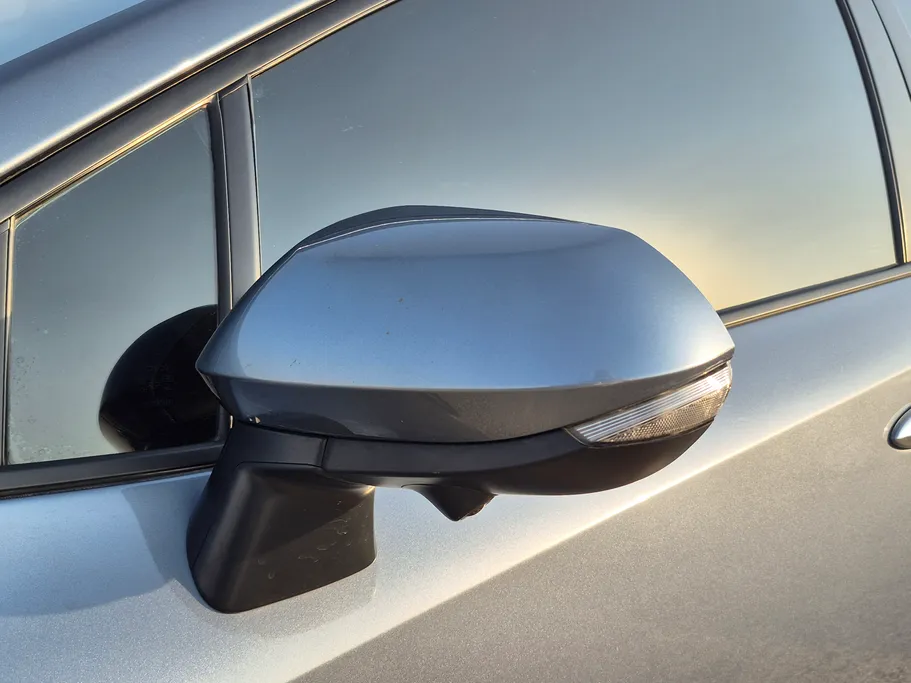 تويوتا كورولا XLI Executive Moonroof 2025 