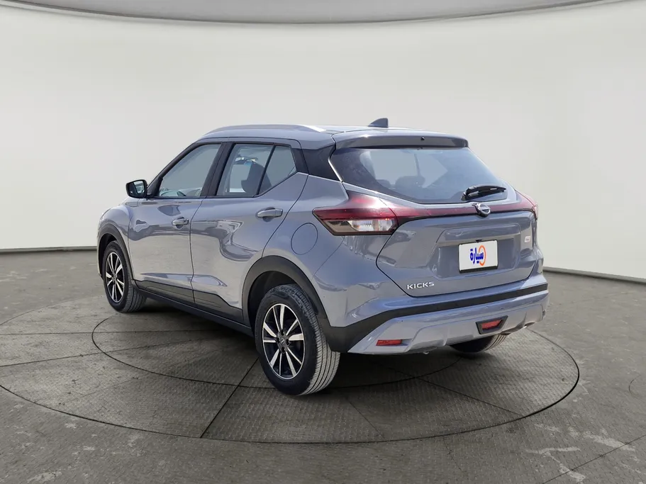 2024 Nissan Kicks S 