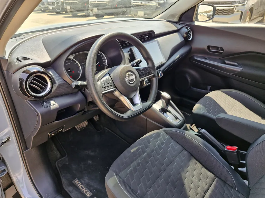 2024 Nissan Kicks S 