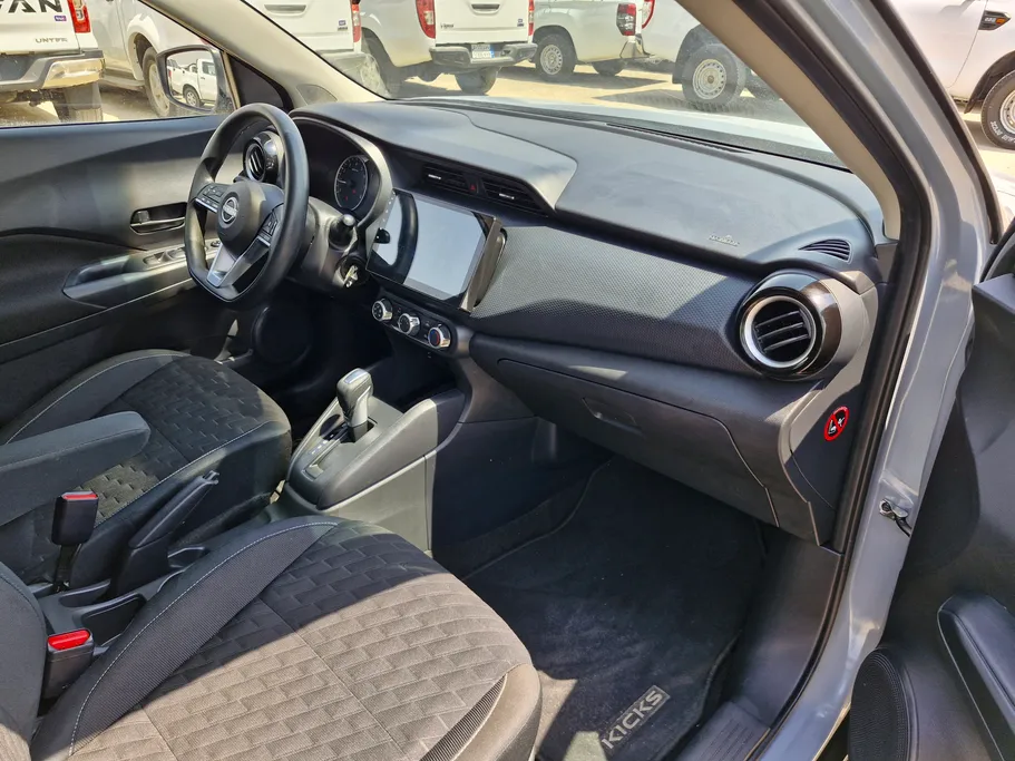2024 Nissan Kicks S 