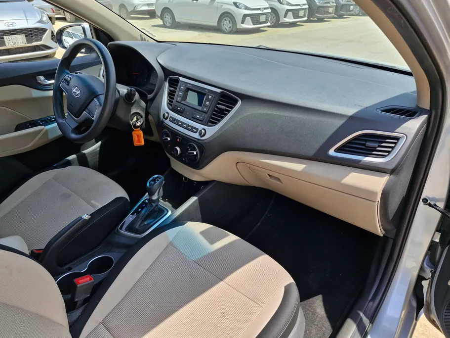 2023 Hyundai Accent Smart 