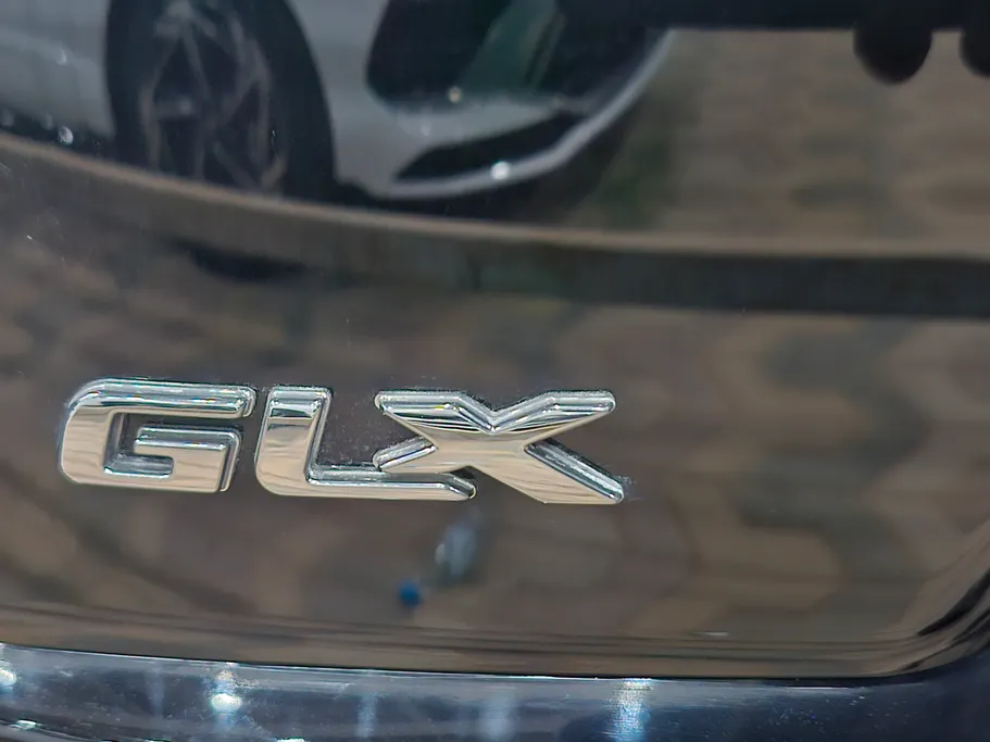 تويوتا أوربان كروزر GLX 2025 