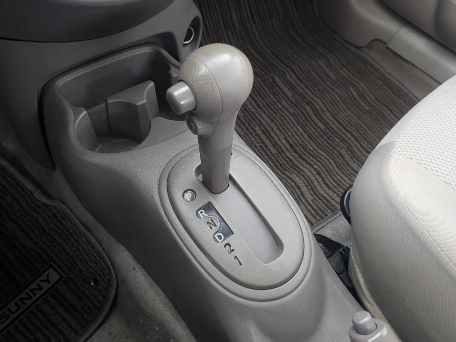 2021 Nissan Sunny SV 