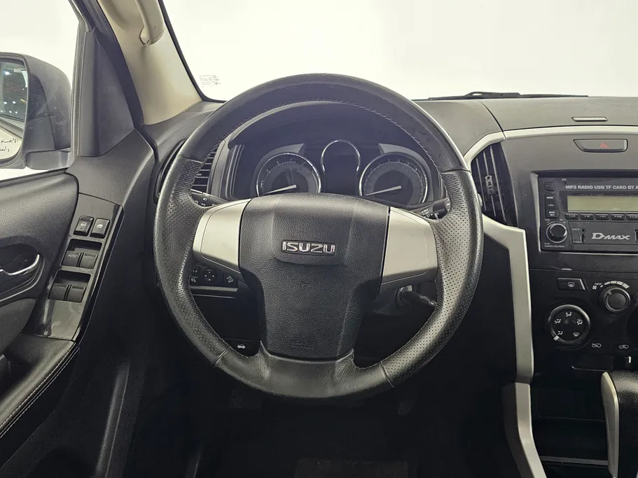 ايسوزو MUX STD 2022 
