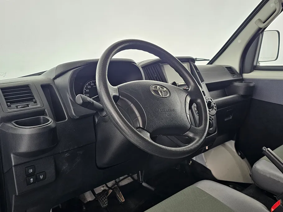 2023 Toyota LiteAce Van 