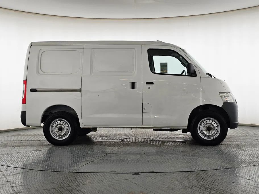 2023 Toyota LiteAce Van 