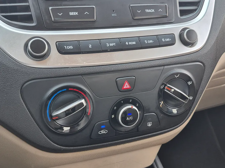 2023 Hyundai Accent Smart 