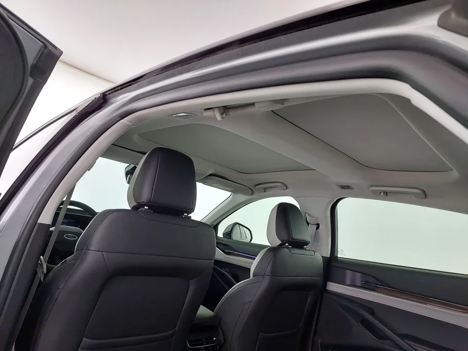 2025 Ford Taurus Titanium 