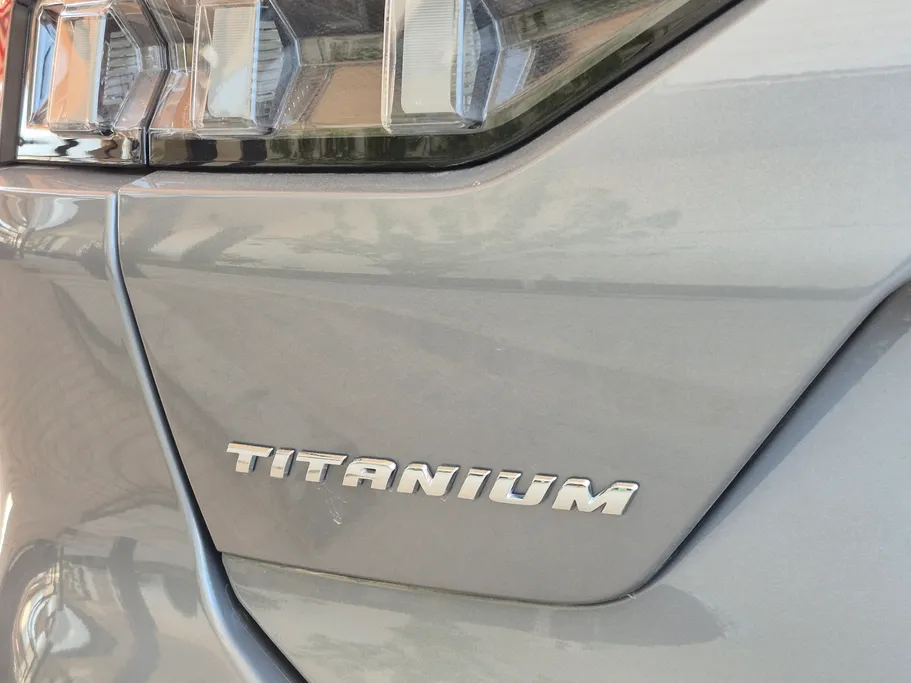 2025 Ford Taurus Titanium 