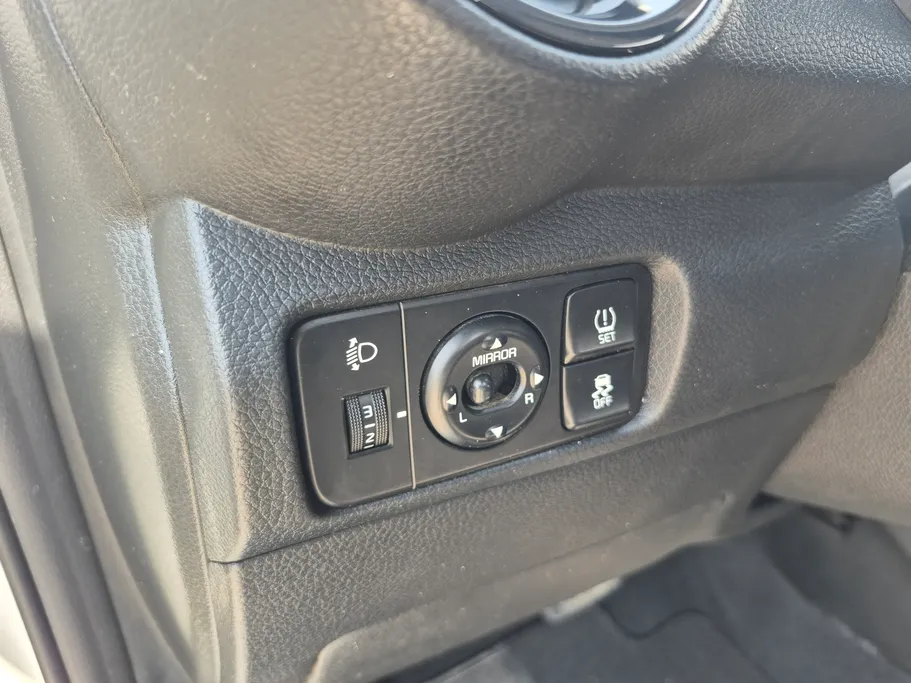 2023 Kia Pegas LX 
