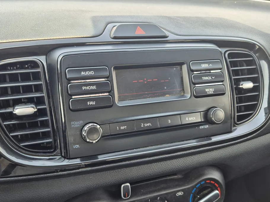 2023 Kia Pegas LX 