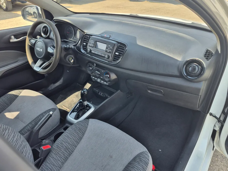 2023 Kia Pegas LX 