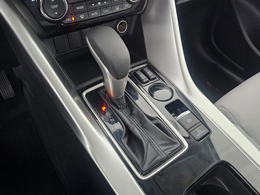 2022 Mitsubishi Eclipse جي إل إس - إتش إل 