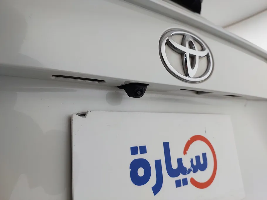 تويوتا راف فور LE 2022 