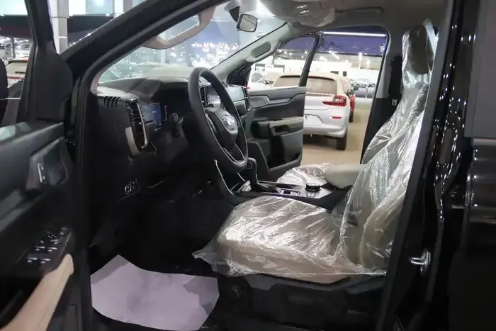 2025 Ford Everest XLS 