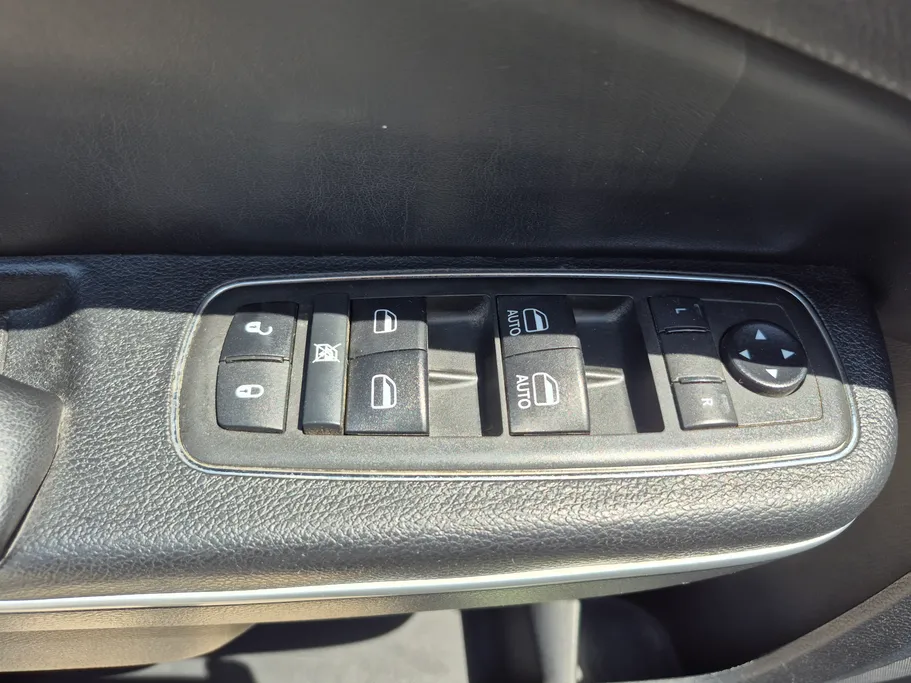 2021 Chrysler 300 LIMITED 