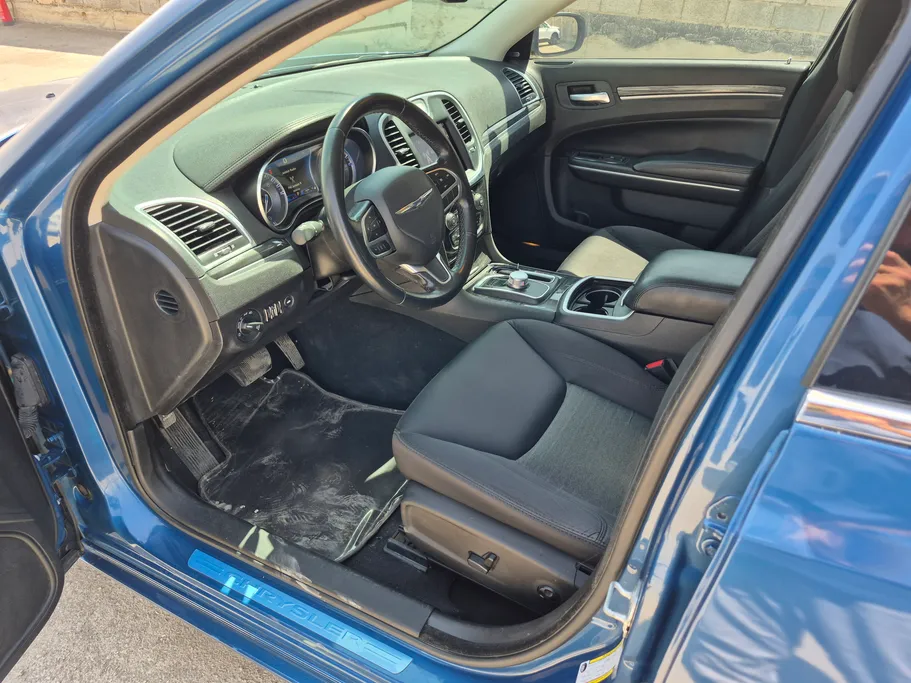 2021 Chrysler 300 LIMITED 
