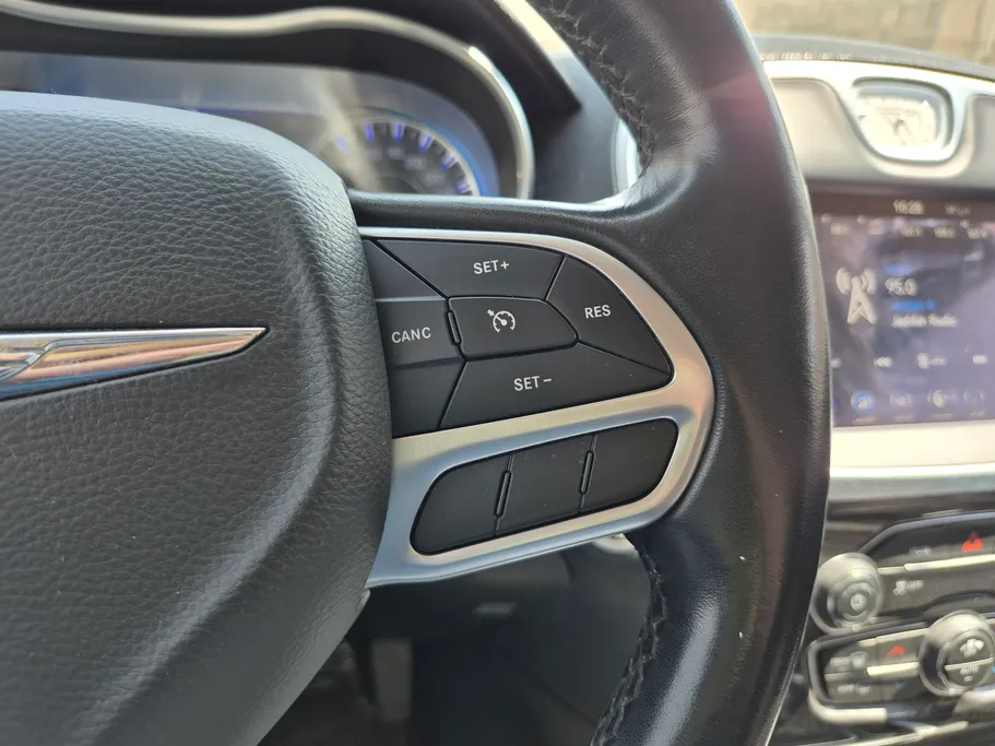 2021 Chrysler 300 LIMITED 