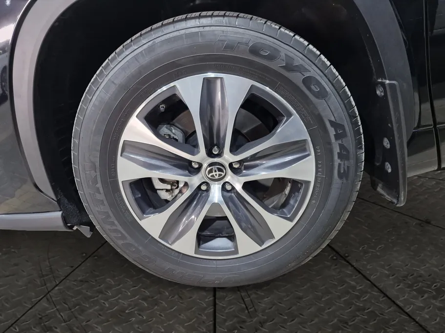 2024 Toyota Highlander GLE 