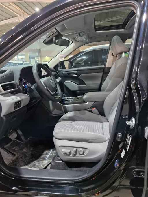 2024 Toyota Highlander GLE 