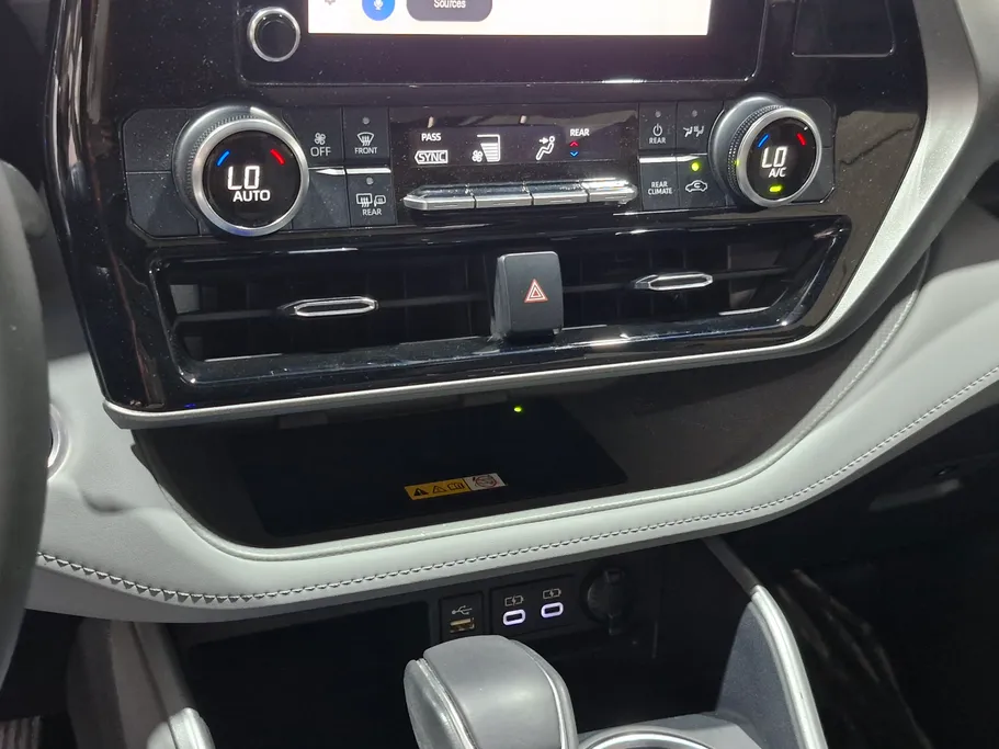 2024 Toyota Highlander GLE 