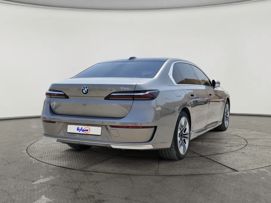 2024 BMW 7 Series 735i 