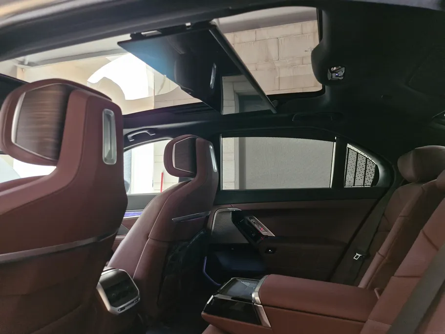 2024 BMW 7 Series 735i 
