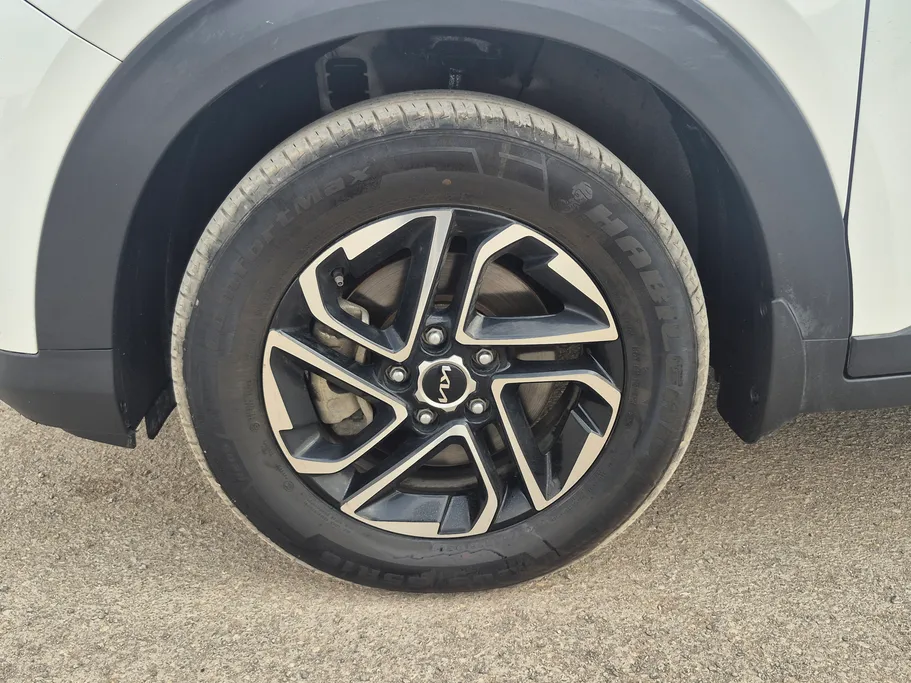 2023 Kia Carens LX S1 