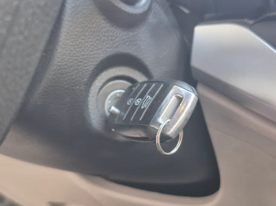 2023 Kia Carens LX S1 