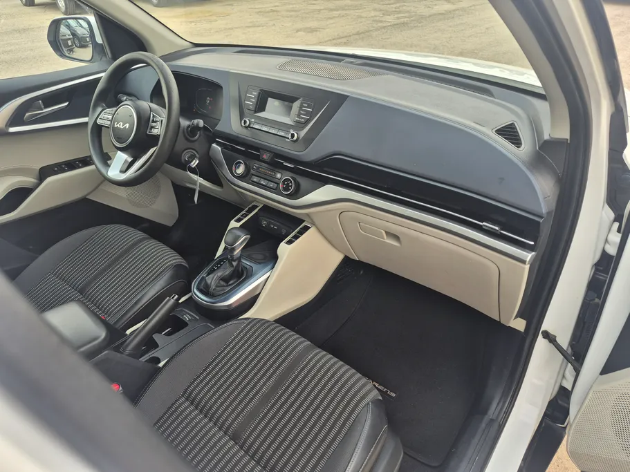 2023 Kia Carens LX S1 