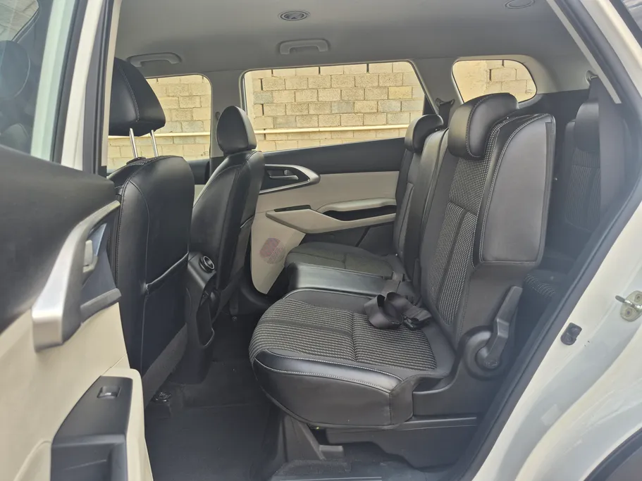 2023 Kia Carens LX S1 