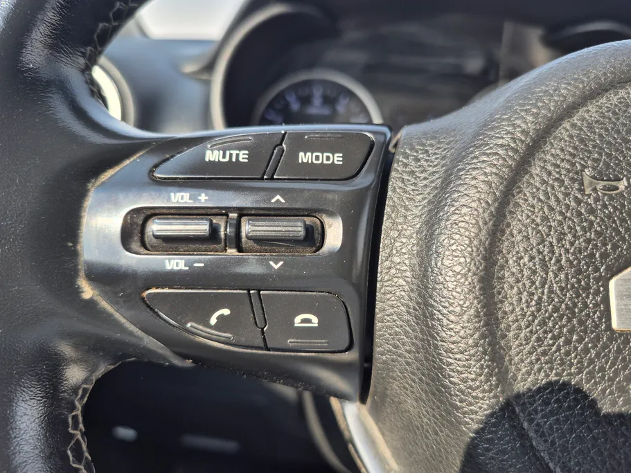 2023 Kia Pegas GLS 