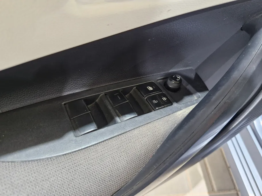 تويوتا كورولا XLI 2023 