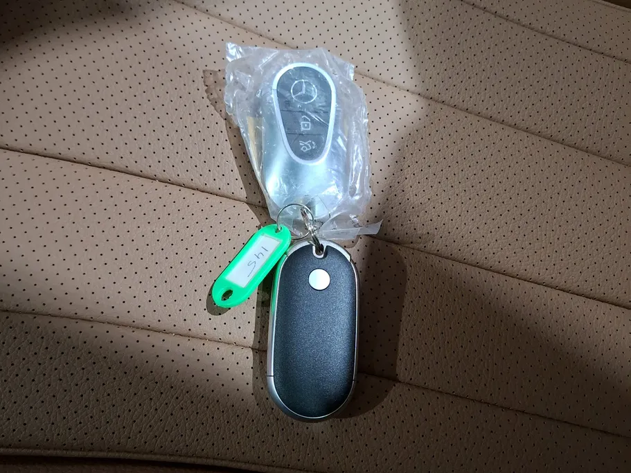 2025 Mercedes E 200 
