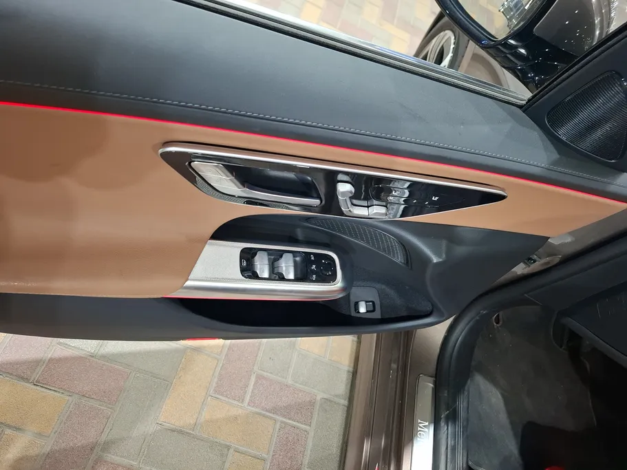 2025 Mercedes E 200 