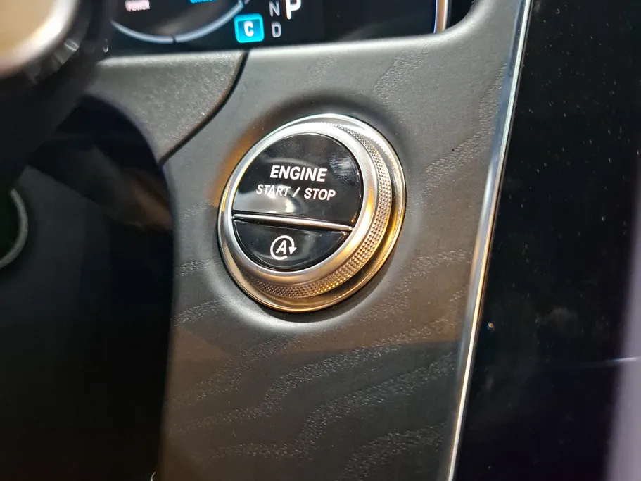 2025 Mercedes E 200 