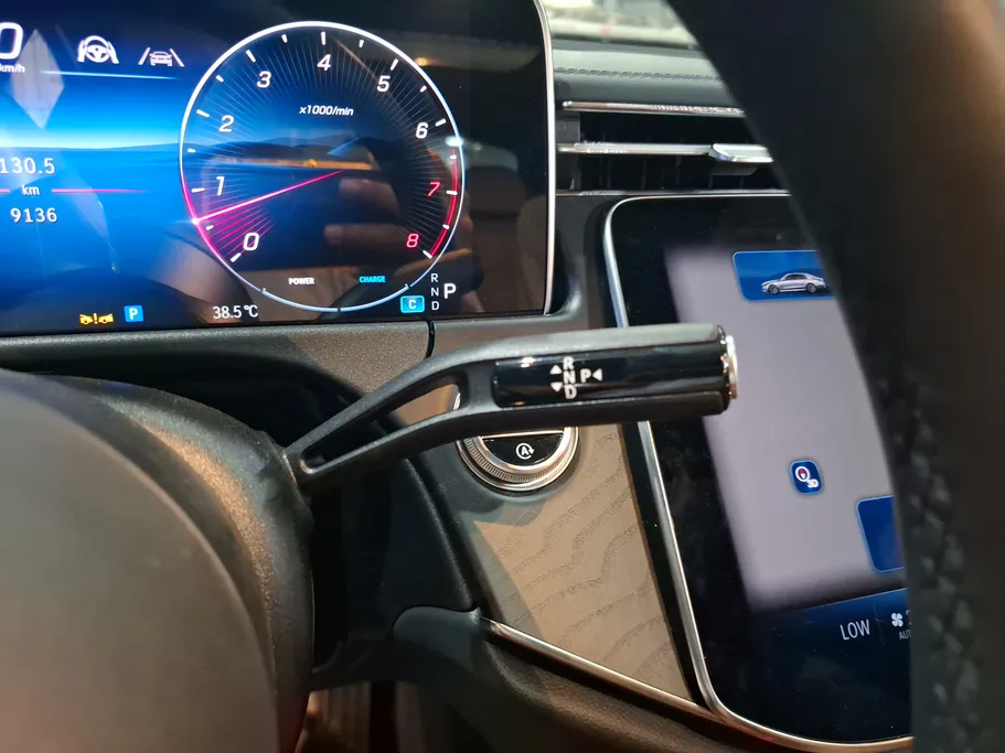 2025 Mercedes E 200 