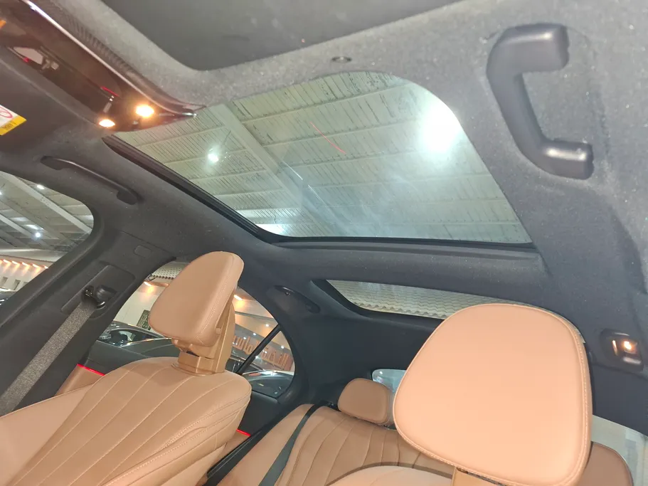 2025 Mercedes E 200 