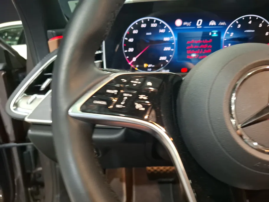 2025 Mercedes E 200 