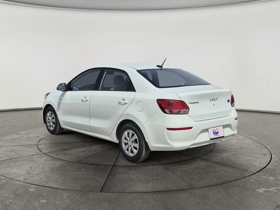 2024 Kia Pegas GL 